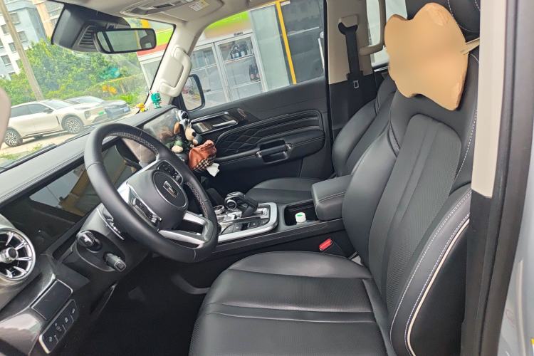 Used Tank 300 2023 City Edition 2.0T—Stylish as Ever Left Front Seat