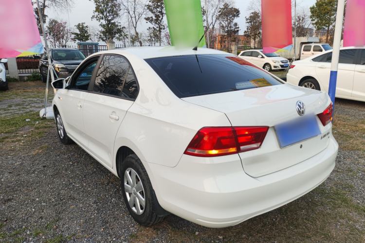 Used Volkswagen Santana 2015 1.6L Manual Fashion Edition Exterior 2