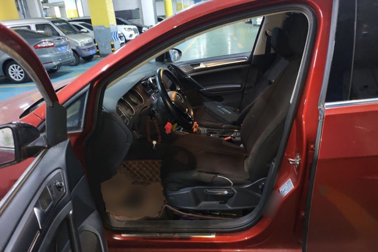 Used Volkswagen Golf 2017 230TSI Automatic Comfort Edition – Celebrating Milestone of One Million Units