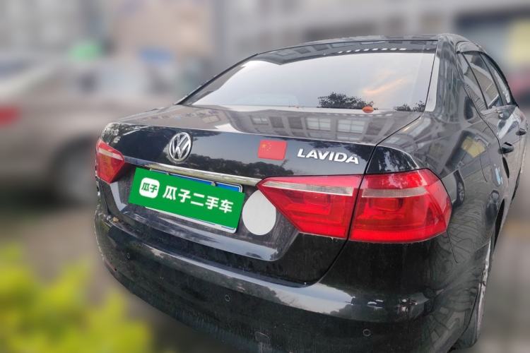 Used Volkswagen Lavida 2013 Restyled Classic 1.6L Manual Comfort Edition