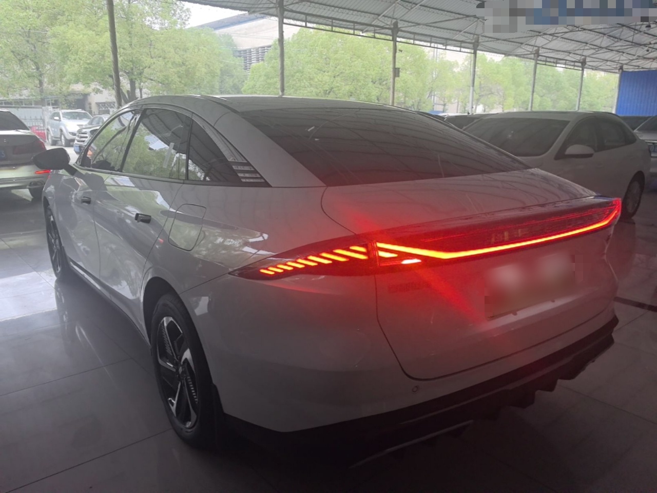 Geely Galaxy L6 2024 125km PLUS Dragon Edition — снимка 4