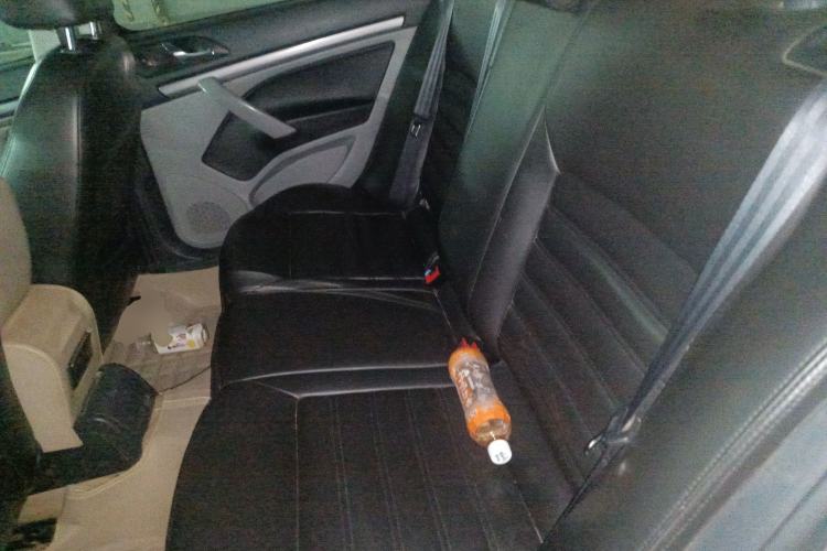 Used Skoda Octavia 2013 1.6L Manual Eado Edition