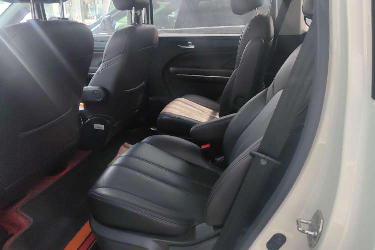 Used GAC Trumpchi M6 2019 270T DCT Luxury Edition (7-seater) China VI