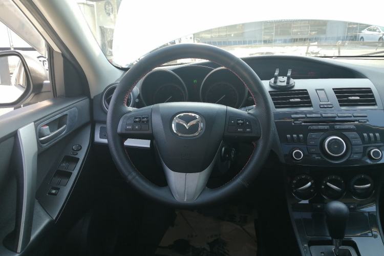 Used Mazda Mazda 3 2015 Sedan 2.0L Automatic Sport Model