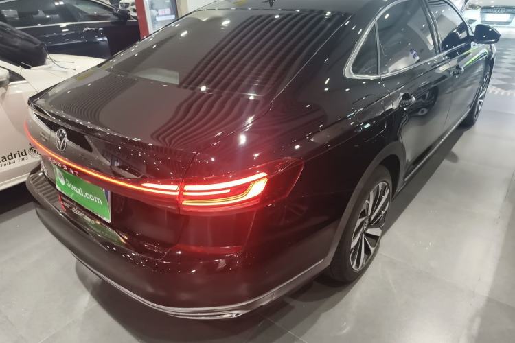 Used Volkswagen Passat 2022 330TSI Starry Elite Edition