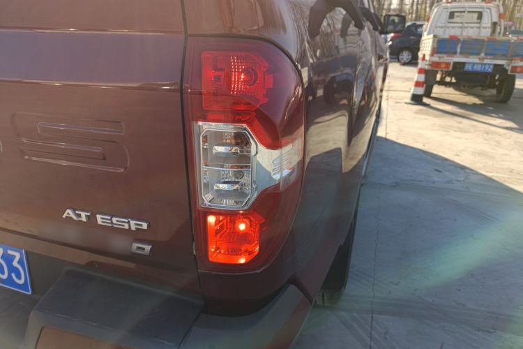 Used SAIC MAXUS T60 2017 2.0T Gasoline Automatic Two-Wheel Drive High-Ride Elite Standard Cabin
