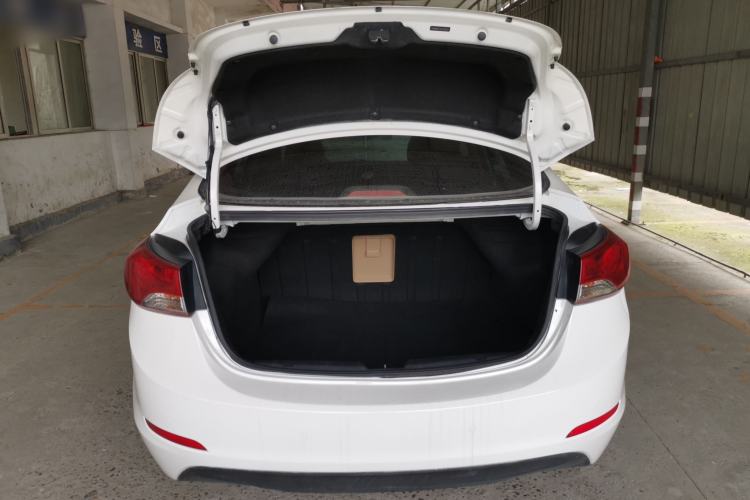 Used Hyundai Elantra (5th Generation / Langdong) 2013 1.6L Automatic Leading Model Trunk