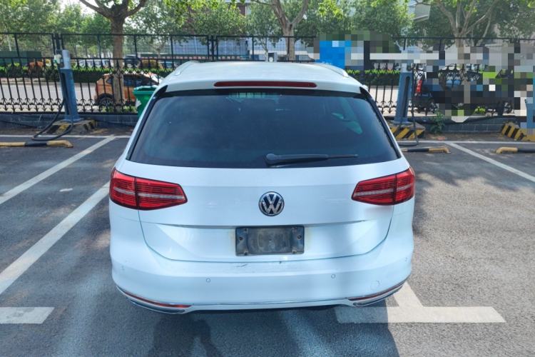 Used Volkswagen Variant 2017 380TSI Two-Wheel Drive Comfort Edition
