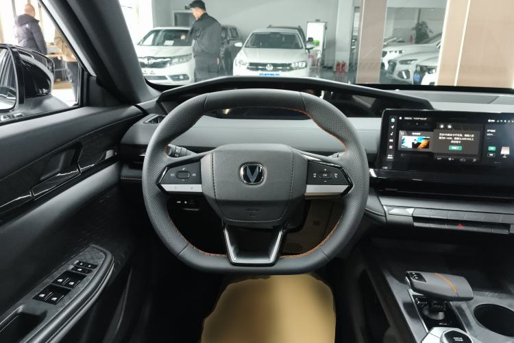 Used CHANGAN UNI-V 2023 1.5T Premium Model