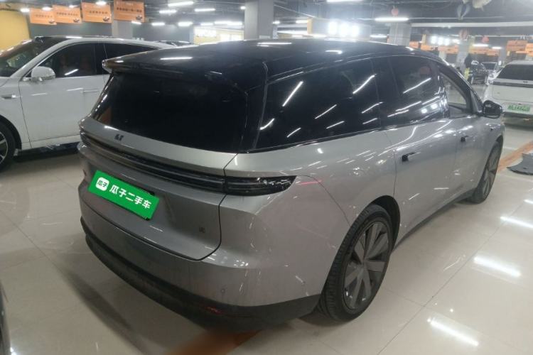 Used Li Auto i8 2025 Model Standard Version
