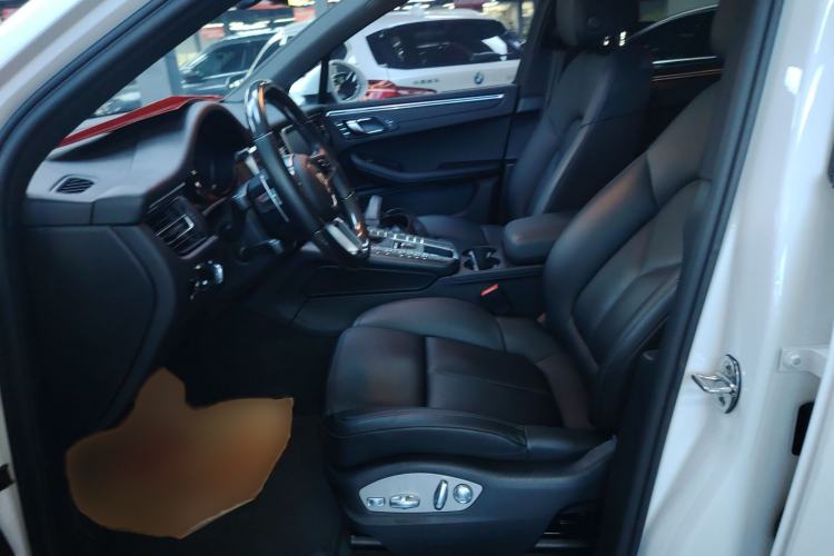 Used Porsche Macan 2021 Macan 2.0T
