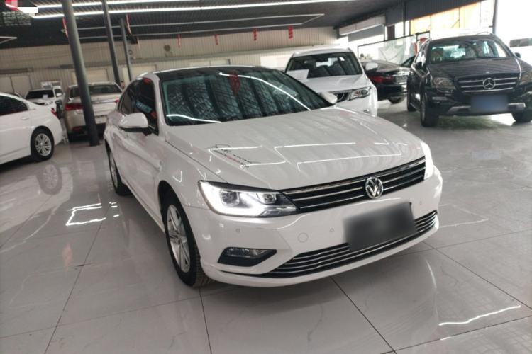 Used Volkswagen Lamando 2018 230TSI DSG Fashion Edition Front Right 45 Deg