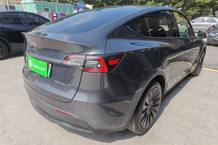 Used Tesla Model Y 2024 Rear-Wheel-Drive Version
