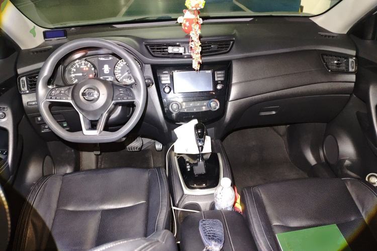 Used Nissan X-Trail 2017 2.0L CVT Comfort Edition 2WD Center Console