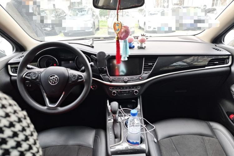 Used Buick Verano 2018 Sedan 20T Dual-Clutch Luxury Model
