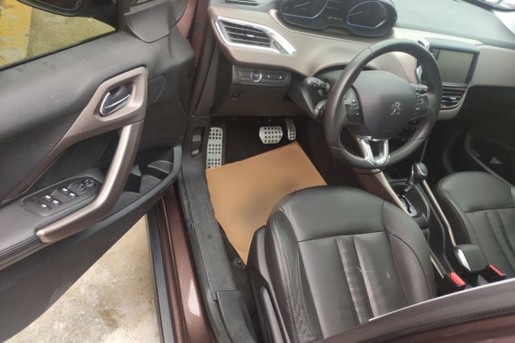 Used Peugeot 2008 2014 1.6L Automatic Navigation Edition Driver Seat