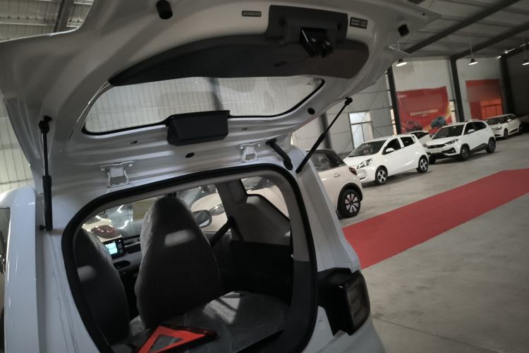 Used Geely Galaxy Panda 2024 Panda Mini 200km Endurance Bear Trunk