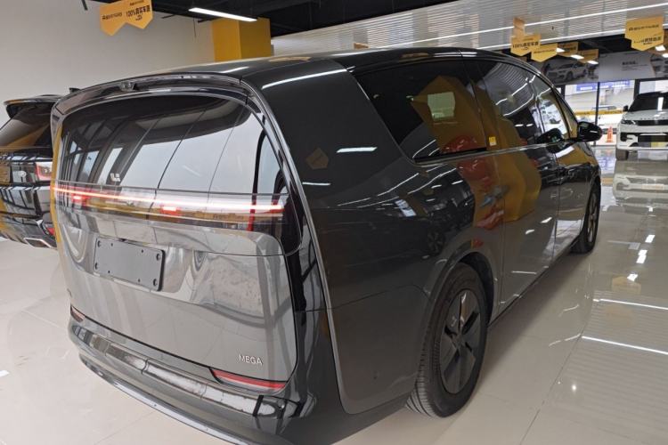 Used Li Auto MEGA 2024 Ultra Model