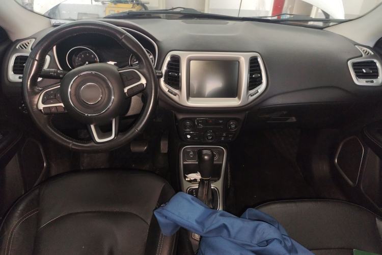 Used Jeep Compass 2017 200T Automatic Family Edition