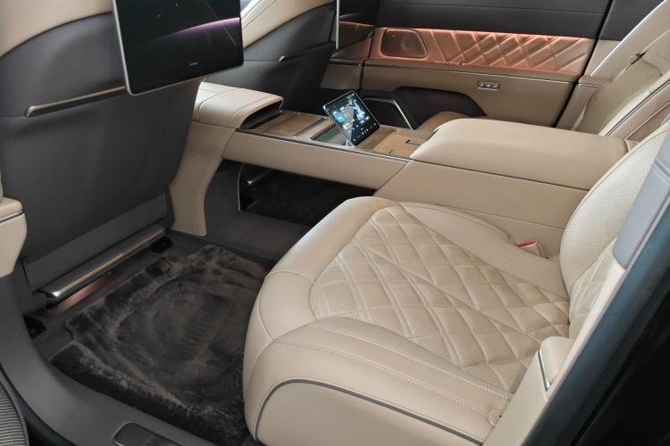 Used Nio ET9 2025 100kWh Signature Edition Left Rear Seat