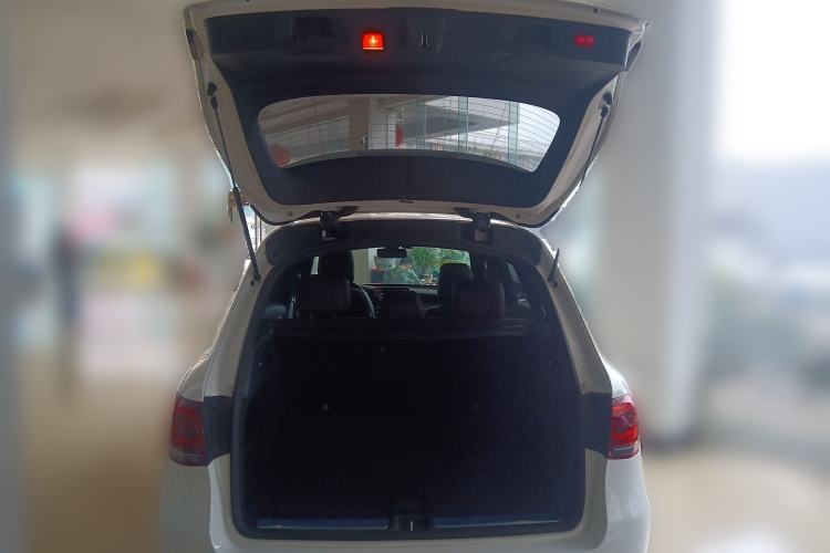 Used Mercedes-Benz GLC 2021 GLC 260 L 4MATIC Dynamic Edition Trunk