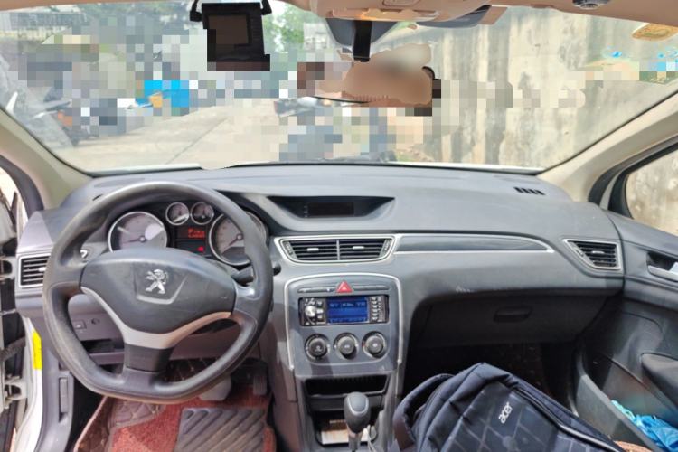 Used Peugeot 308 2012 1.6L Automatic YouShang Model Center Console