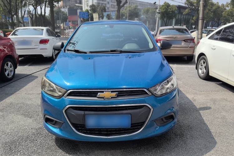Used Chevrolet Aveo Sonic 2014 Sedan 1.4SL MT Comfort Edition Front