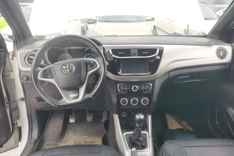 Used Brilliance V3 2015 1.5L Manual Elite Model
