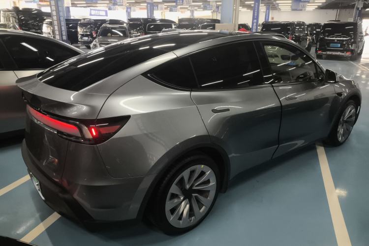 Used Tesla Model Y 2025 Rear-Wheel Drive First Edition
