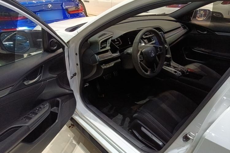 Used Honda Civic 2021 HATCHBACK 220TURBO CVT Trendy Cool Edition Driver Seat