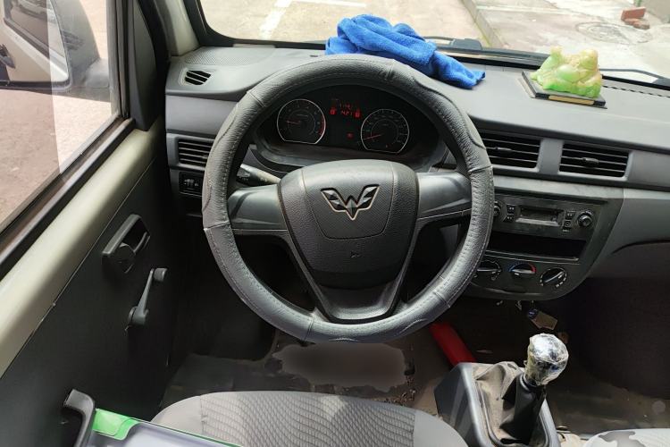 Used Wuling Zhiguang 2015 1.2L S Practical Model LSI