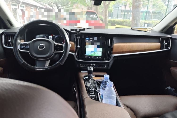 Used Volvo S90 2020 T5 Zhiyi Luxury Edition
