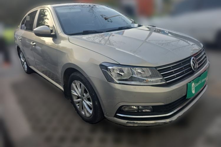 Used Volkswagen Lavida 2017 1.6L Automatic Comfort Edition Front Right 45 Deg