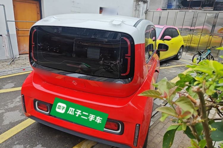 Used Baojun KiWi EV 2021 Artist Model Lithium Iron Phosphate
