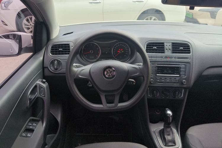 Used Volkswagen Polo 2014 1.6L Automatic Comfort Edition
