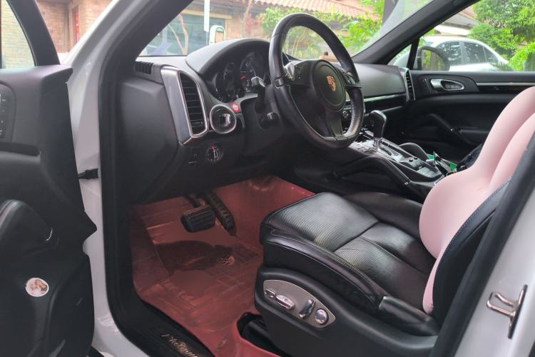 Used Porsche Cayenne 2014 Cayenne Platinum Edition 3.0T