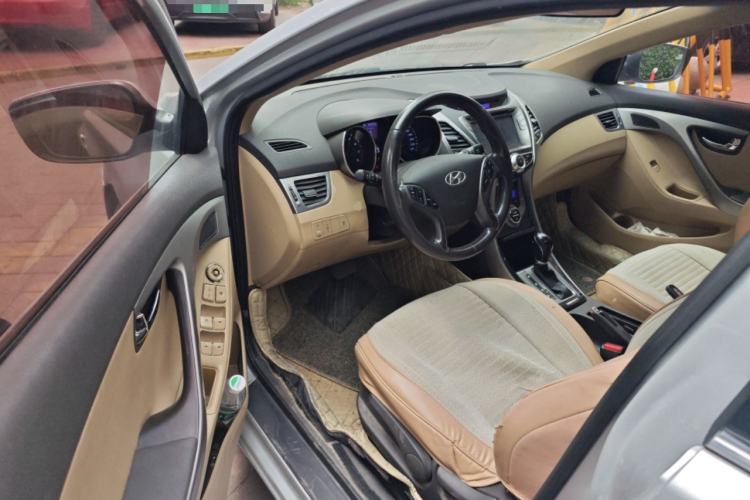 Used Hyundai Elantra (5th Generation / Langdong) 2012 1.6L Automatic Prestige Model
