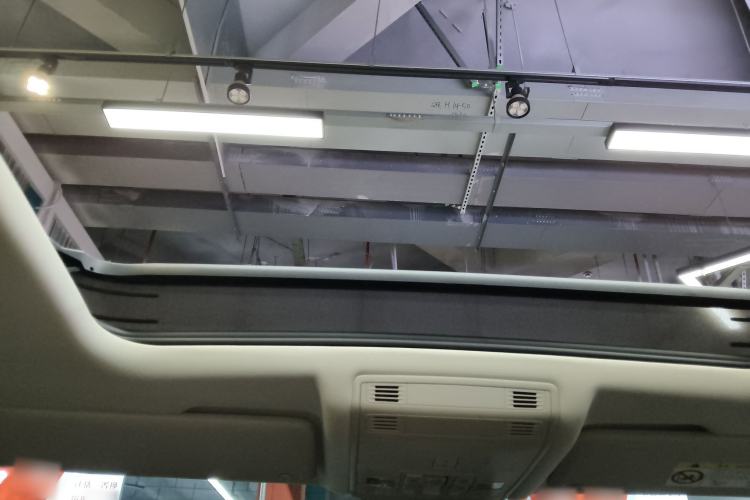 Used Volkswagen T-ROC 2021 280TSI DSG Two-Wheel Drive Comfort Connect Edition Headliner