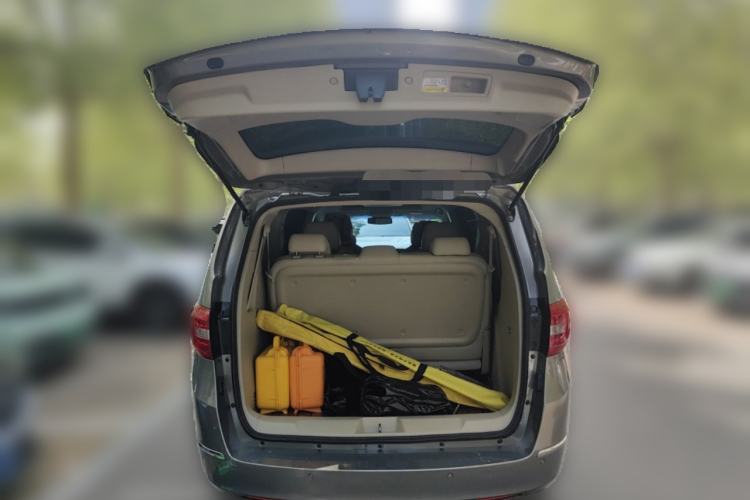 Used Buick GL8 2018 28T Luxury Model China VI Standard Trunk