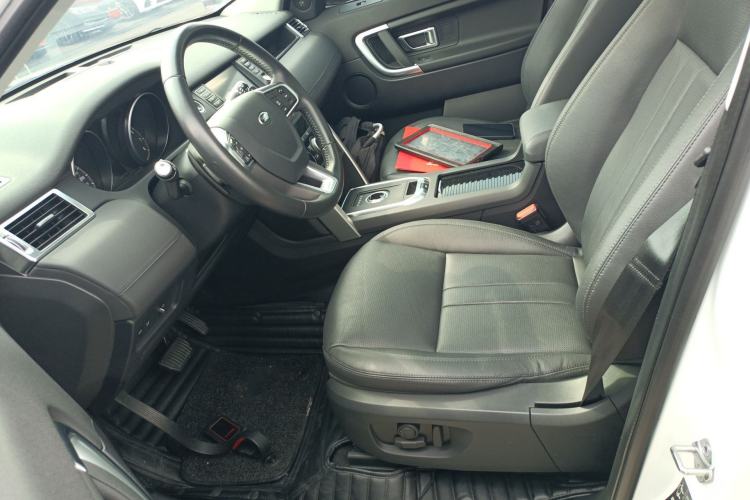 Used Land Rover Discovery Sport 2019 240 PS SE Version China VI Standard Left Front Seat