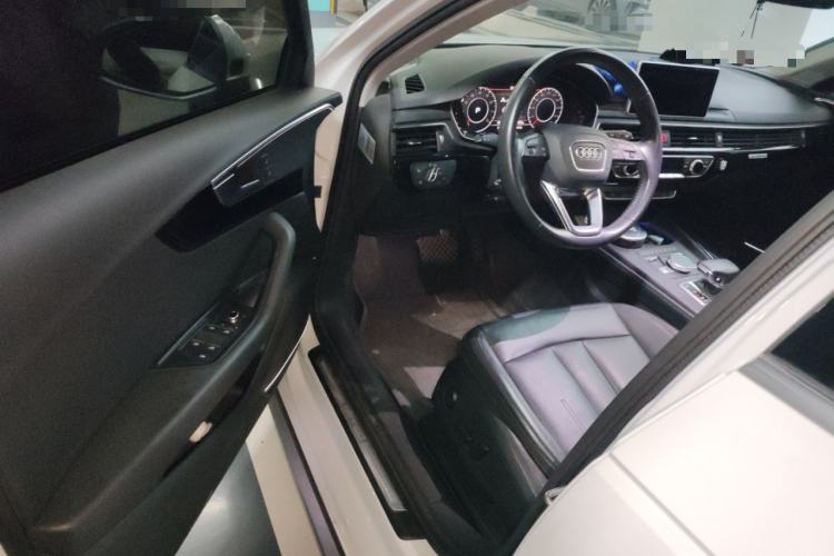 Used Audi A4 2017 45 TFSI allroad quattro Sport model
