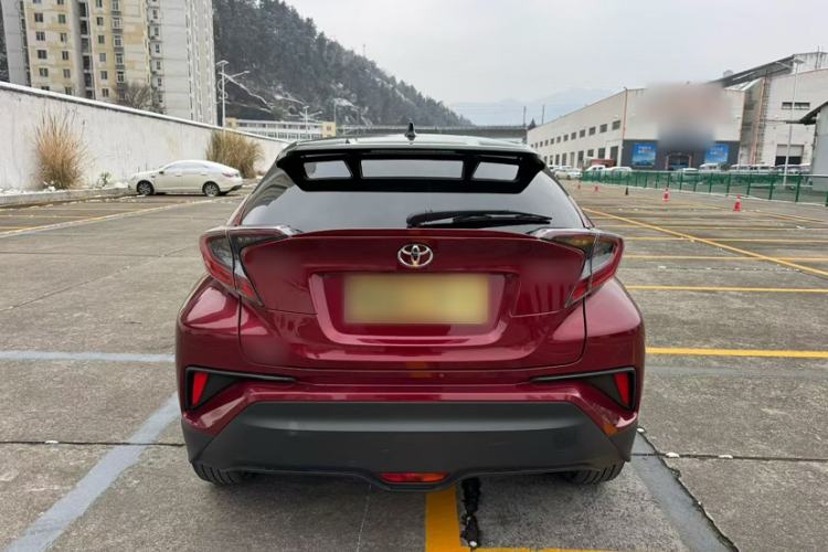 Used Toyota IZOA 2018 2.0L Yixuan Version China V Standard