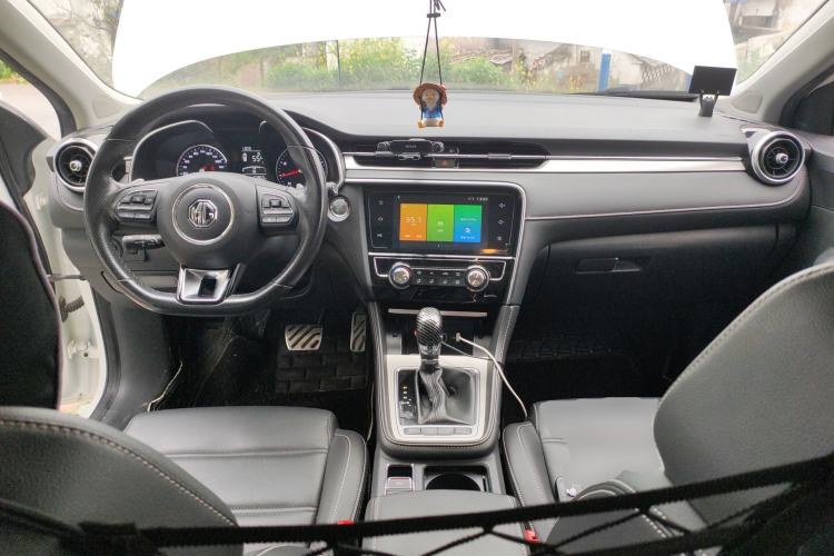 Used MG 6 2019 20T Automatic Sport Edition Center Console