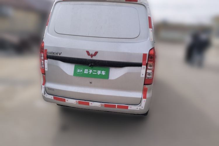 Used Wuling Hongguang V 2021 1.5L Jingqu Edition Enclosed-Window Vehicle LAR