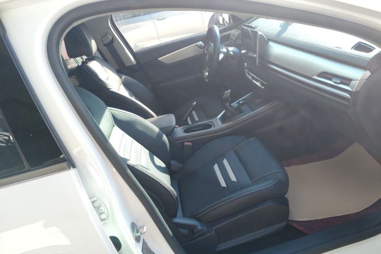 Used BYD Qin Pro 2019 Super Edition 1.5TI Manual Smart Connect Powerful Model China VI Standard