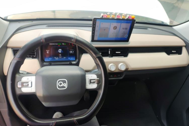 Used Chery QQ Ice Cream 2024 Edition Youth Version 205km Sundae Center Console