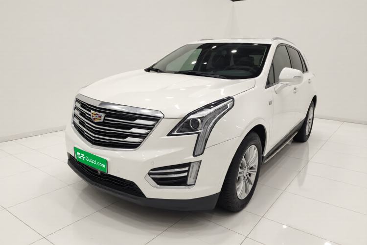 Used Cadillac XT5 2018 25T Luxury Model Front Left 45 Deg