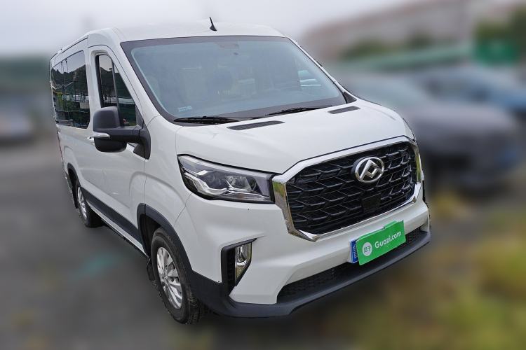 Used SAIC MAXUS Xintu V90 2024 ZhiJie 2.0T Automatic Front-Wheel-Drive Short Wheelbase Mid-Height Design with Single Rear Tire—5/6 Seater