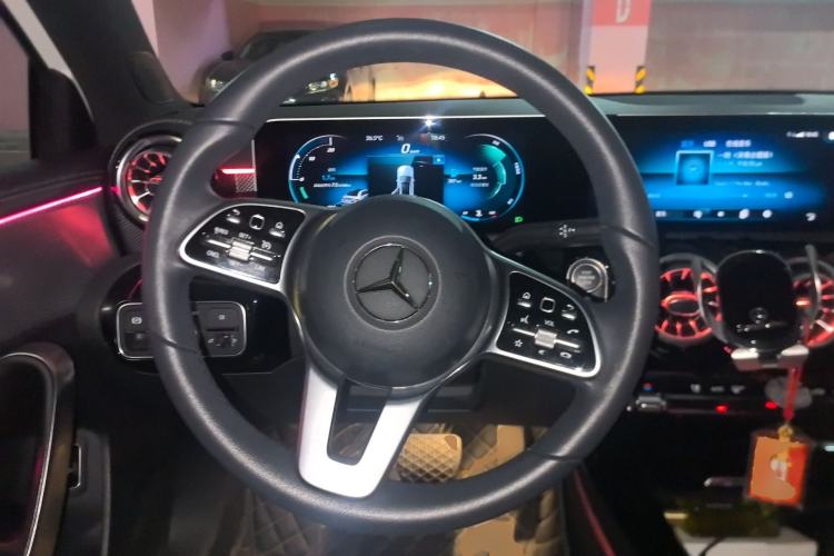 Used Mercedes-Benz A-Class 2020 Second Facelift A 180 L Sport Sedan Steering Wheel