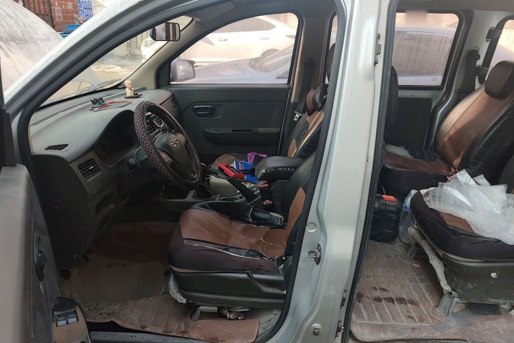 Used Wuling Rongguang V 2015 1.5L Base Version